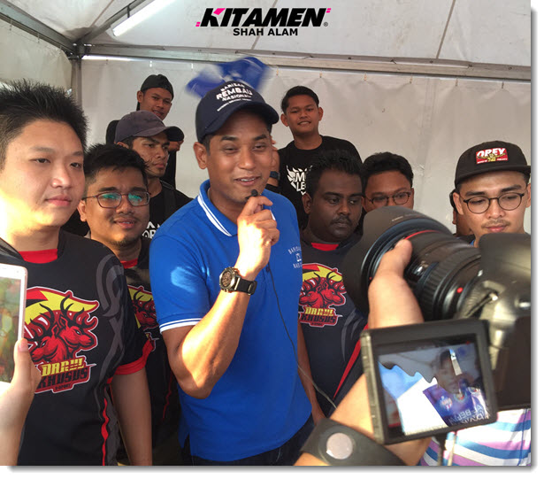 khairy jamaluddin with kitamen shah alam